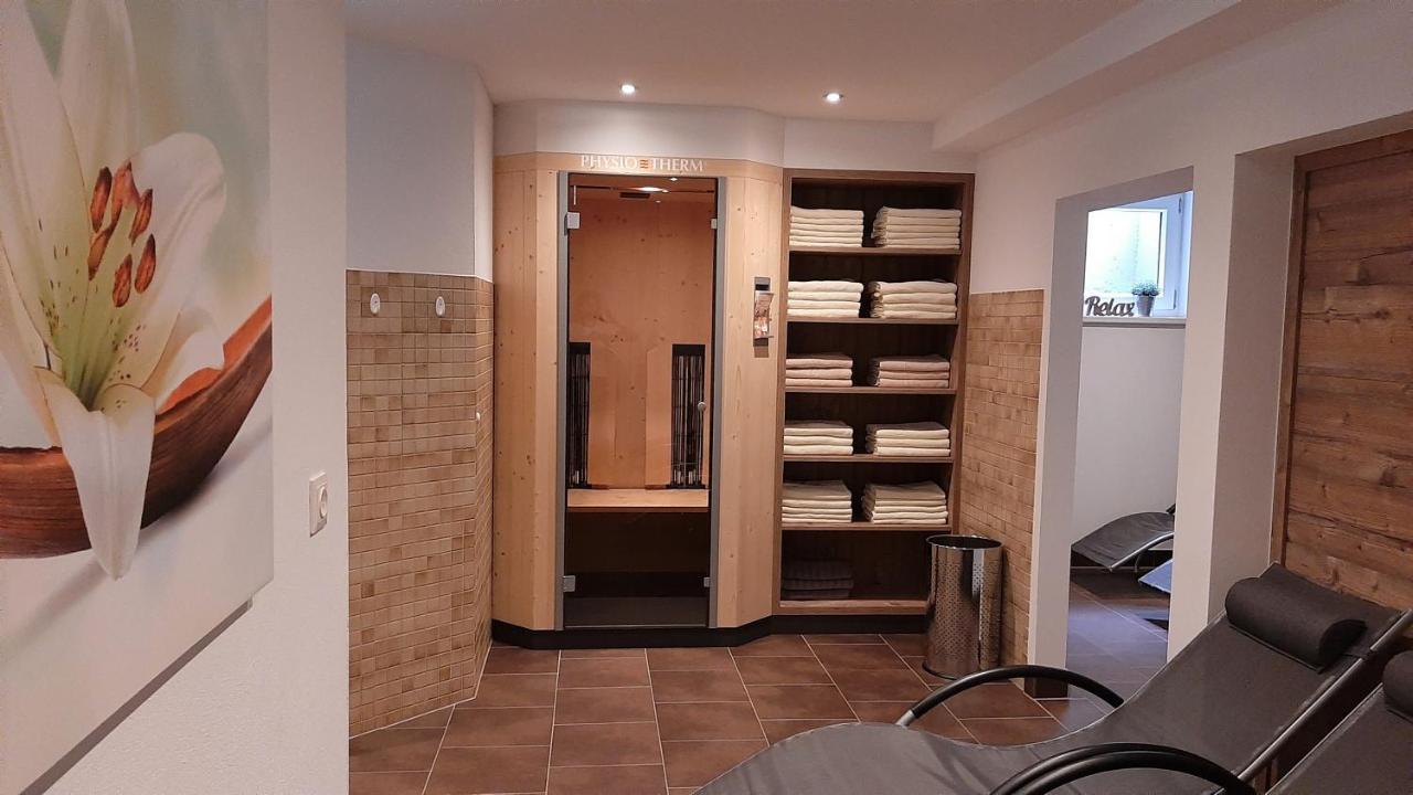 Hotel Garni Bergland Neustift im Stubaital Buitenkant foto