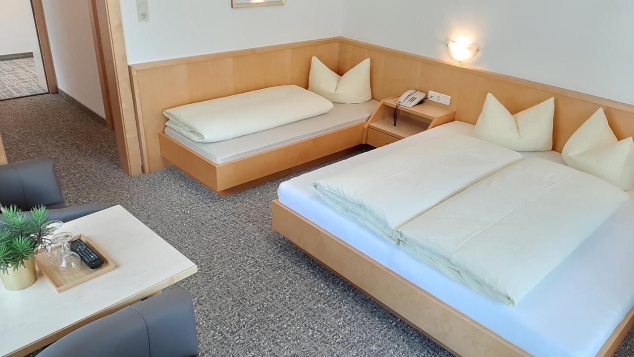 Hotel Garni Bergland Neustift im Stubaital Buitenkant foto
